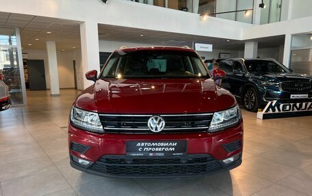 Volkswagen Tiguan II, 2018 год, 2 845 000 рублей, 5 фотография