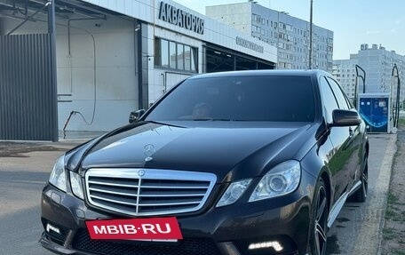 Mercedes-Benz E-Класс, 2011 год, 1 500 000 рублей, 3 фотография