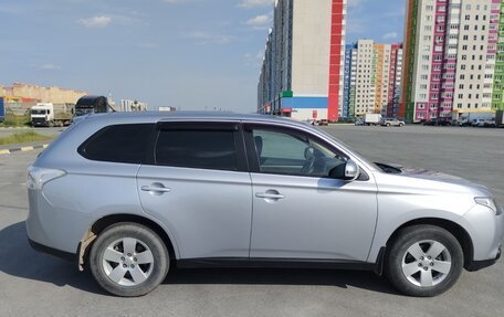 Mitsubishi Outlander III рестайлинг 3, 2012 год, 1 526 000 рублей, 3 фотография