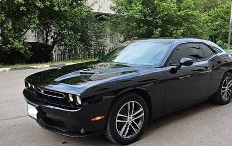 Dodge Challenger III рестайлинг 2, 2019 год, 4 199 000 рублей, 5 фотография