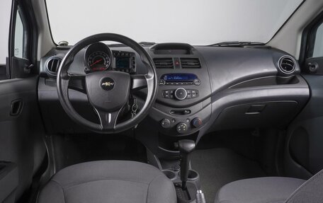 Chevrolet Spark III, 2013 год, 859 000 рублей, 6 фотография