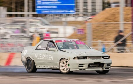 Nissan Skyline, 1992 год, 420 000 рублей, 18 фотография