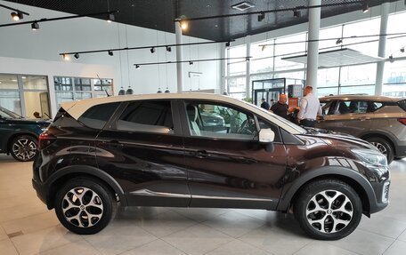 Renault Kaptur I рестайлинг, 2016 год, 1 695 000 рублей, 5 фотография