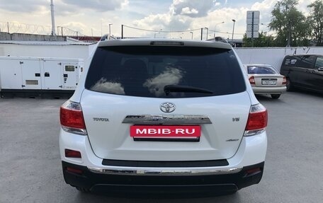 Toyota Highlander III, 2013 год, 2 750 000 рублей, 5 фотография