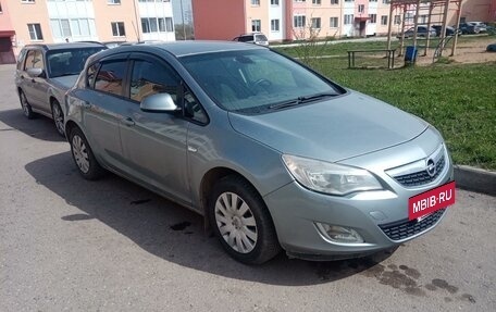 Opel Astra J, 2011 год, 700 000 рублей, 4 фотография