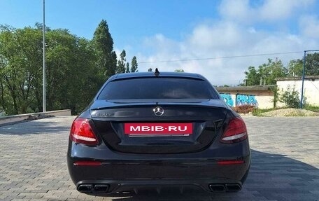 Mercedes-Benz E-Класс, 2016 год, 3 100 000 рублей, 4 фотография
