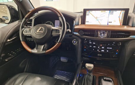 Lexus LX III, 2016 год, 7 900 000 рублей, 20 фотография