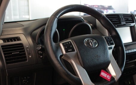 Toyota Land Cruiser Prado 150 рестайлинг 2, 2012 год, 3 353 000 рублей, 18 фотография