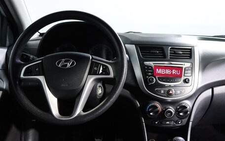 Hyundai Solaris II рестайлинг, 2011 год, 915 000 рублей, 12 фотография
