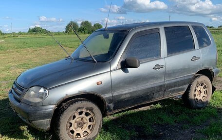 Chevrolet Niva I рестайлинг, 2004 год, 230 000 рублей, 2 фотография