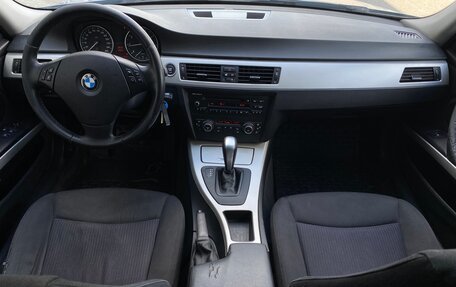 BMW 3 серия, 2011 год, 930 000 рублей, 8 фотография