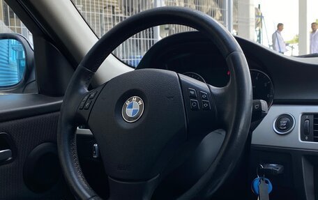 BMW 3 серия, 2011 год, 930 000 рублей, 13 фотография