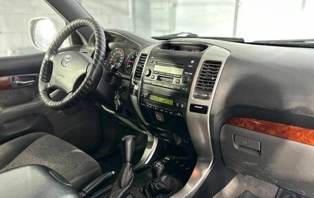 Toyota Land Cruiser Prado 120 рестайлинг, 2006 год, 1 420 000 рублей, 12 фотография