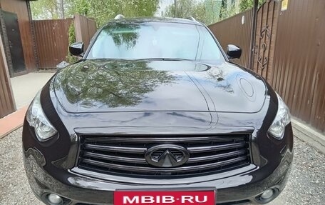 Infiniti QX70, 2014 год, 2 650 000 рублей, 3 фотография