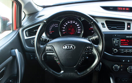 KIA cee'd III, 2013 год, 1 396 000 рублей, 21 фотография