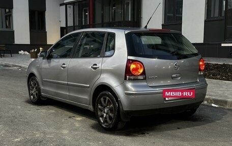 Volkswagen Polo IV рестайлинг, 2005 год, 445 000 рублей, 20 фотография