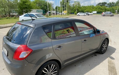 KIA cee'd I рестайлинг, 2010 год, 650 000 рублей, 6 фотография