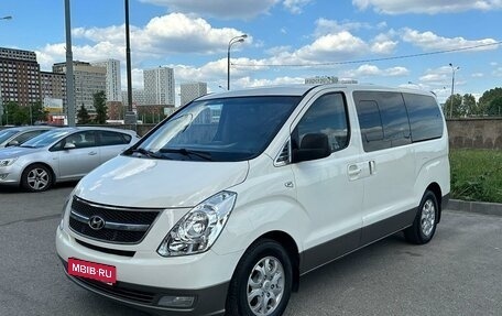 Hyundai Grand Starex Grand Starex I рестайлинг 2, 2009 год, 1 590 000 рублей, 1 фотография