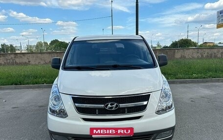 Hyundai Grand Starex Grand Starex I рестайлинг 2, 2009 год, 1 590 000 рублей, 2 фотография