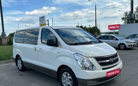 Hyundai Grand Starex Grand Starex I рестайлинг 2, 2009 год, 1 590 000 рублей, 3 фотография