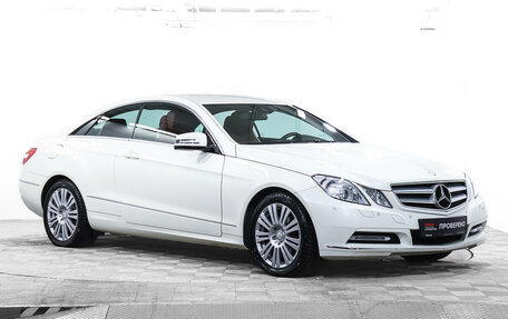 Mercedes-Benz E-Класс, 2013 год, 2 125 000 рублей, 3 фотография