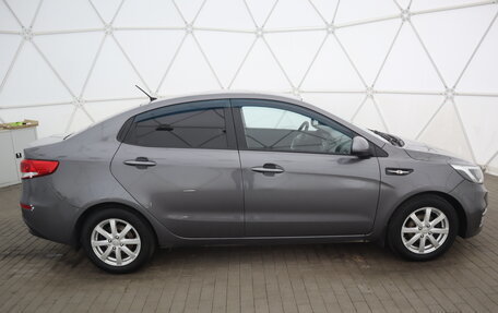 KIA Rio III рестайлинг, 2015 год, 1 095 000 рублей, 2 фотография