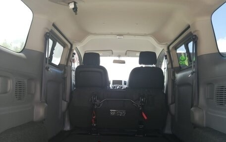 Nissan NV200, 2017 год, 2 050 000 рублей, 14 фотография