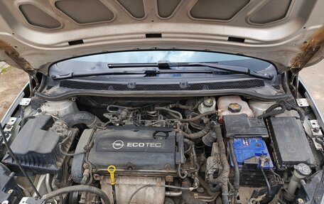 Opel Astra J, 2011 год, 900 000 рублей, 14 фотография