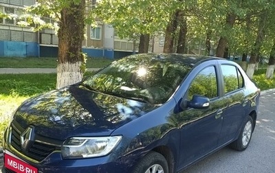 Renault Logan II, 2018 год, 900 000 рублей, 1 фотография