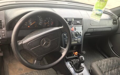 Mercedes-Benz C-Класс, 1997 год, 350 000 рублей, 8 фотография