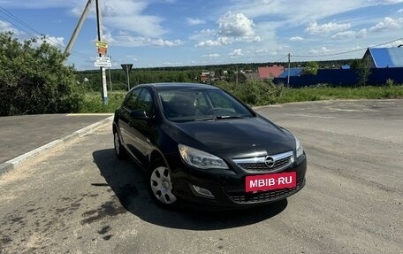 Opel Astra J, 2011 год, 799 000 рублей, 3 фотография