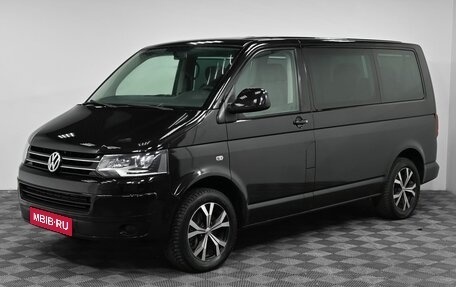 Volkswagen Caravelle T5, 2013 год, 2 299 000 рублей, 1 фотография