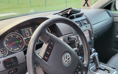 Volkswagen Touareg III, 2005 год, 870 000 рублей, 6 фотография