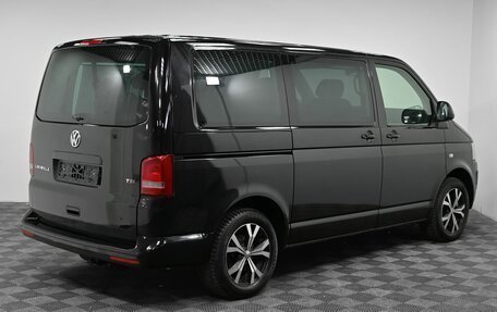 Volkswagen Caravelle T5, 2013 год, 2 299 000 рублей, 2 фотография