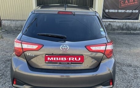 Toyota Vitz, 2017 год, 1 070 000 рублей, 2 фотография
