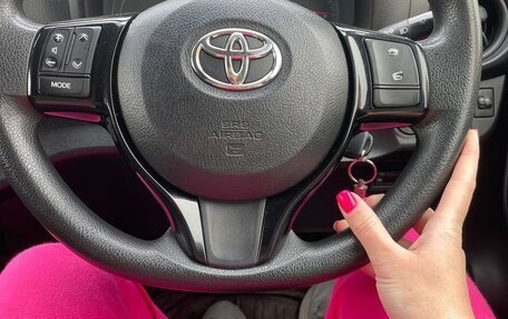 Toyota Vitz, 2017 год, 1 070 000 рублей, 7 фотография