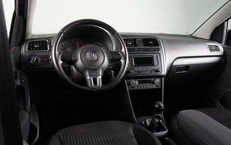 Volkswagen Polo VI (EU Market), 2013 год, 1 025 000 рублей, 6 фотография