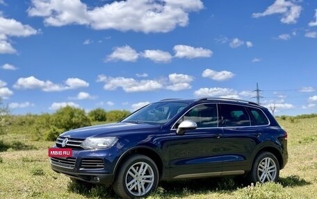 Volkswagen Touareg III, 2011 год, 2 799 999 рублей, 3 фотография