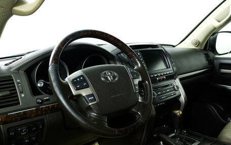 Toyota Land Cruiser 200, 2011 год, 3 190 000 рублей, 14 фотография