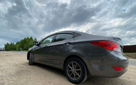 Hyundai Solaris II рестайлинг, 2014 год, 999 999 рублей, 9 фотография