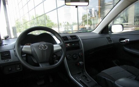 Toyota Corolla, 2011 год, 1 400 000 рублей, 10 фотография