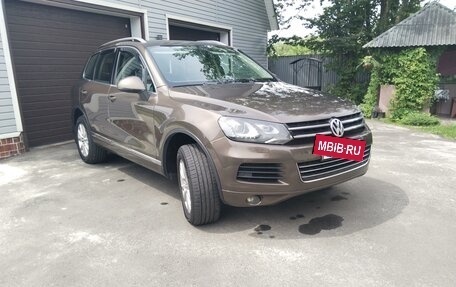 Volkswagen Touareg III, 2011 год, 2 130 000 рублей, 2 фотография