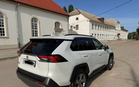 Toyota RAV4, 2020 год, 3 590 000 рублей, 4 фотография