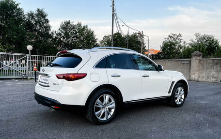 Infiniti QX70, 2017 год, 2 898 000 рублей, 5 фотография