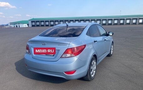 Hyundai Solaris II рестайлинг, 2012 год, 895 000 рублей, 4 фотография