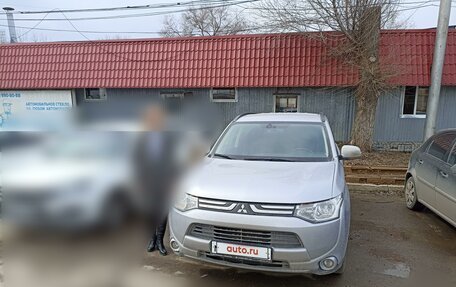 Mitsubishi Outlander III рестайлинг 3, 2012 год, 1 550 000 рублей, 4 фотография