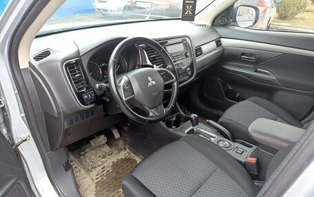 Mitsubishi Outlander III рестайлинг 3, 2012 год, 1 550 000 рублей, 2 фотография