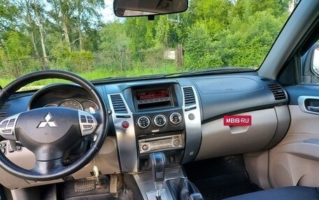 Mitsubishi Pajero Sport II рестайлинг, 2012 год, 1 830 000 рублей, 9 фотография