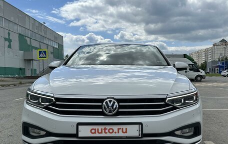 Volkswagen Passat B8 рестайлинг, 2020 год, 3 300 000 рублей, 3 фотография