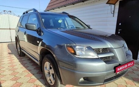 Mitsubishi Outlander III рестайлинг 3, 2003 год, 810 000 рублей, 10 фотография